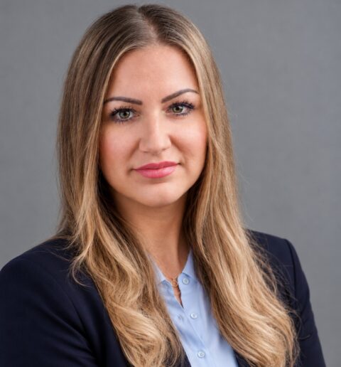Stefanie Flada